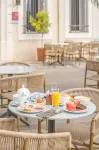 Hôtel le XIX - Breakfast