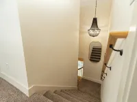 The Aniston; Brand new home in downtown New Albany minutes away from Louisville! Hotele w: Floyd County