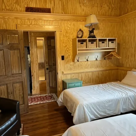 Hickory House on Lake Tawakoni