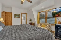 Escape to the Clouds: The Berry Barn Awaits You!