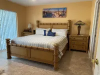 Spacious 6-bedroom- 2 kitchen Duplex in beautiful Key Colony Beach - 4-Star