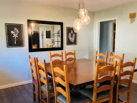 Spacious 4bedroom in charming downtown Bastrop for gathering w family & friends