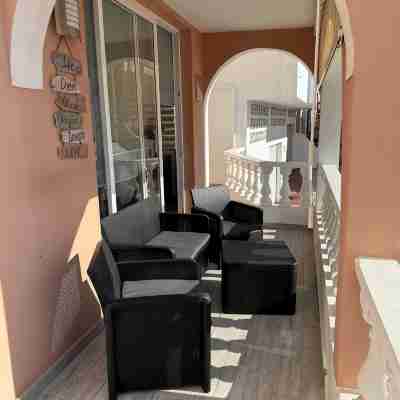 Modern vacation suite with sea view Others