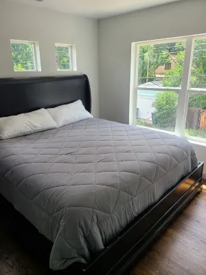 Stay just 5 minutes from downtown in this spacious 1-bedroom retreat.