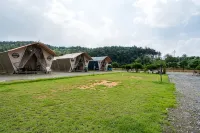 Seosan Garorim Glamping & Pool Villa Pension