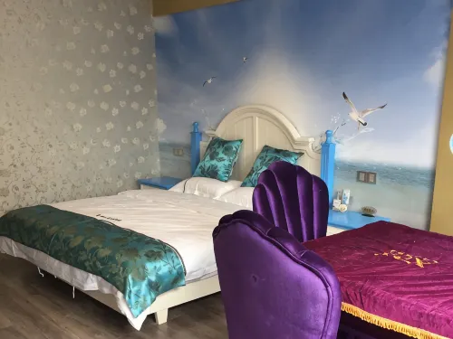 Chengkou Aegean Sea Themed Homestay - Inns