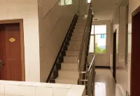 Dayi Zhongjun Inn