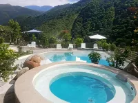 BK Shengsi International Hotel (Hailuogou Moxi Ancient Town) - Rooftop Pools