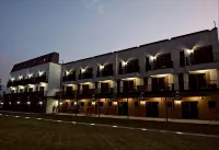 LeYOYO manor Hotels in Jiji Town