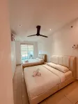 Mansion One Suites by Merlene - Apartments