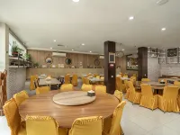 Life Hotel Pekanbaru City Center Hotels near Siak River
