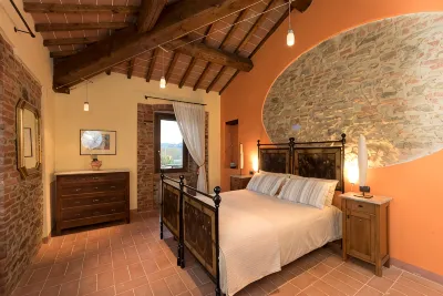 Podere Molinaccio - Luxury Tuscan-style Eco Villa with pool in Valdichiana Hotels in 