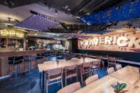 Maverick Central Market - Quầy bar