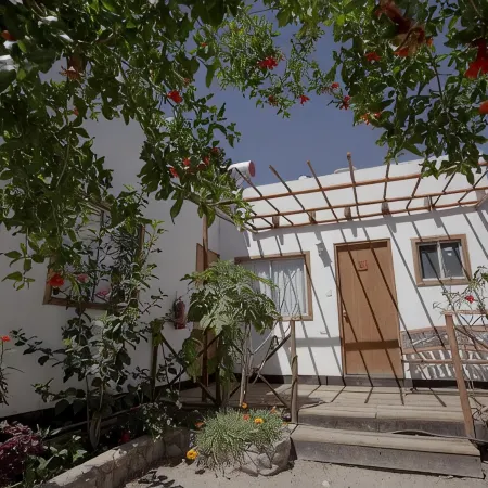Hostal Al Yaras