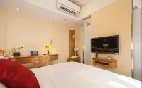 Golden Hotel