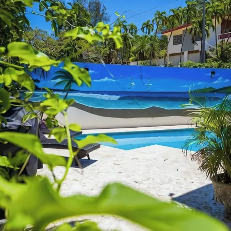Chris Guest House, 2nd Floor with Shared Pool