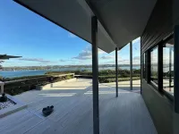 Luxury Five Bedroom Private Beach Estate with Starlink - Wifi