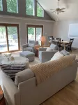 Charming 3-bedroom plus loft cottage on Lake Arrowhead and near Sand Valley! - 4 stjerner