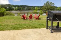 5BD Lakeview Retreat - Fire Pit, Pool Table & BBQ