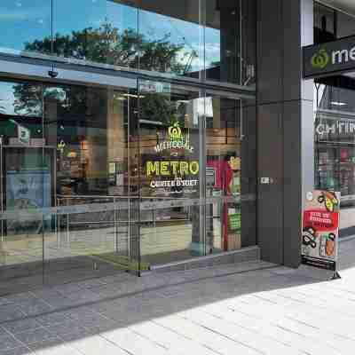 Olympic Park Stylish 2BR | Walk to stadium | Pool & Gym Hotel Exterior