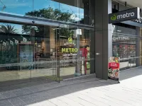 Olympic Park Stylish 2BR | Walk to stadium | Pool & Gym Hotels in Lidcombe