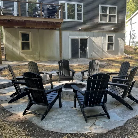 Close to Traverse & Crystal Mtn, Winter Retreat!