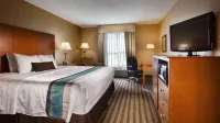 Best Western Plus Seawall Inn  Suites by the Beach