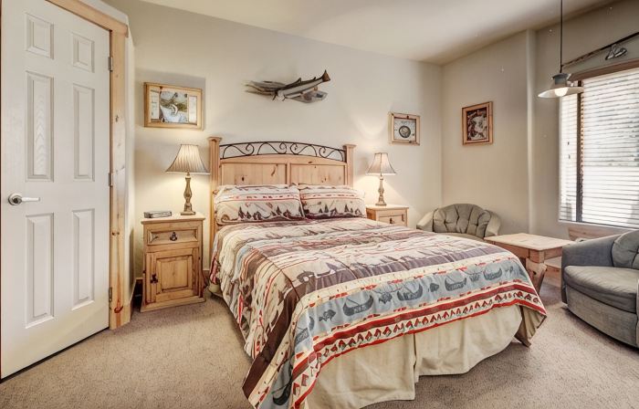 Eagle Fire Lodge & Cabins