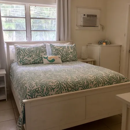 Gorgeous Beachy Chic Condo in Key Biscayne, FL