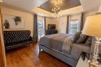 Luxury Home with Private Outdoor Area Minutes away from DT Rapid City - 4-Star