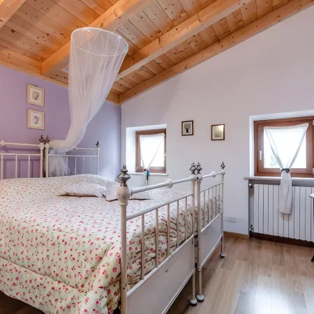XV century villa recently restored , located on Colà di Lazise