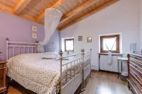 XV century villa recently restored , located on Colà di Lazise - 3 tähden