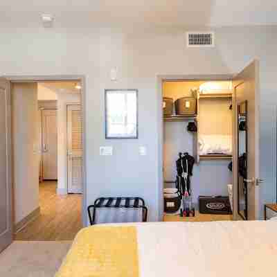Resort-Style Condo Near Disney Rooms