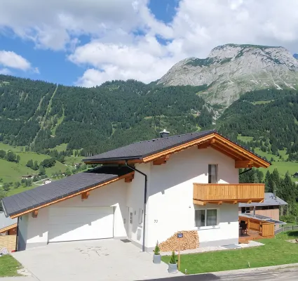 Luxury vacation home for summer with private pool and winter at the slopes
