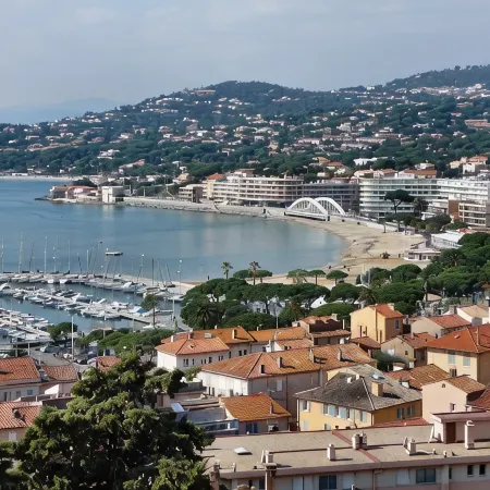 Charming Decorated Studio Quiet Beach 200 m (3mn) 4 People Sainte-Maxime