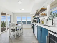 卡喬島中心濱水度假屋.