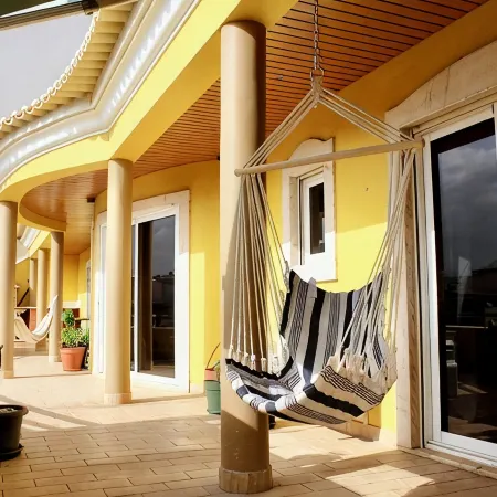 Spacious Penthouse w/ Barbecue, wifi, 2 terraces & Views