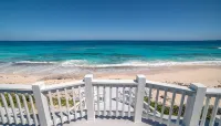 Stunning Oceanfront 3bd  3ba Villa, Great Guana Cay, Abacos Completely Restored - Homestays