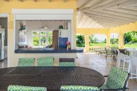 Wake up in paradise at this amazing villa for couples and families