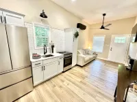 Cozy 1-bedroom Tiny House with WiFi, AC in beautiful Somerset - WiFi