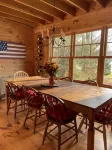 Sunny & Cozy Lake House - 3-Star