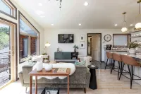Modern Luxury Retreat - 2 Br/1BA - Minutes from Downtown