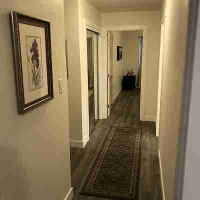 Spacious remodeled House off Main Street Others