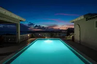 3 Bedroom House and Pool with Spectacular views of Charlotte Amalie Harbor - Private Pools