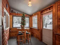 Lovely Lodge, near Old Forge Hoteles en Webb