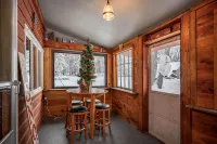 Lovely Lodge, near Old Forge
