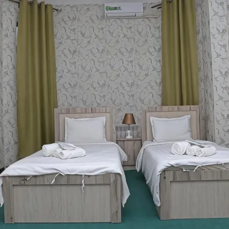 Chinor Garden Hotel - Free Airport Pick-up and Drop-Off