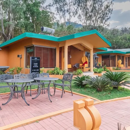Residency Lake Resort & Spa