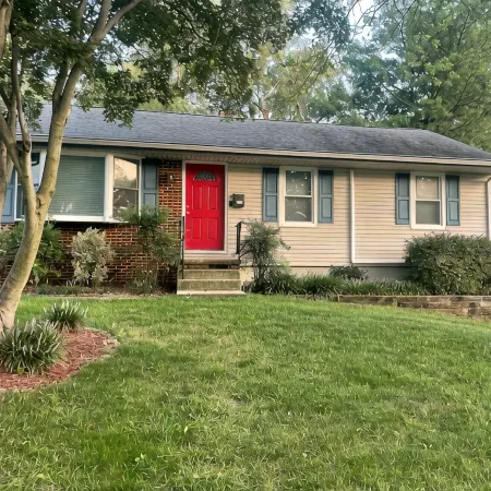 Charming 3-bedroom house in Annapolis two blocks from the Navy Stadium