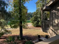 Beautiful Palmetto Dunes 3 BR Villa, Overlooks Golf Course  and Walk To Beach - Villas